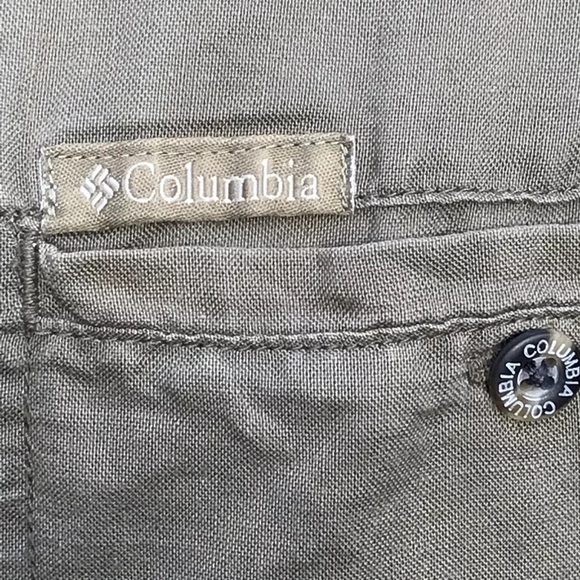 SOLD Columbia Men's Short-Sleeve Shirt L Army Green Front Pocket - Picture 7 of 8